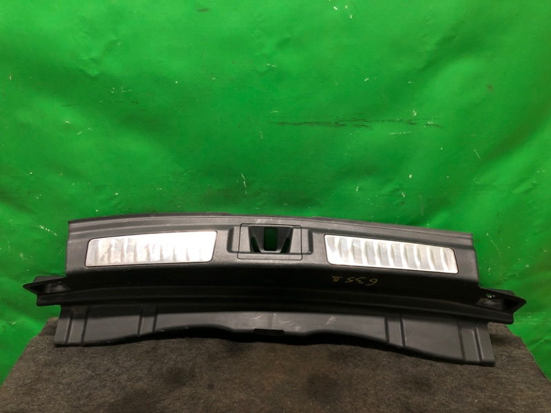 Накладка на порог багажника INFINITI QX30 16-20 2017 Внедорожник 2.0 20PET 84992-5DK0A Б/У