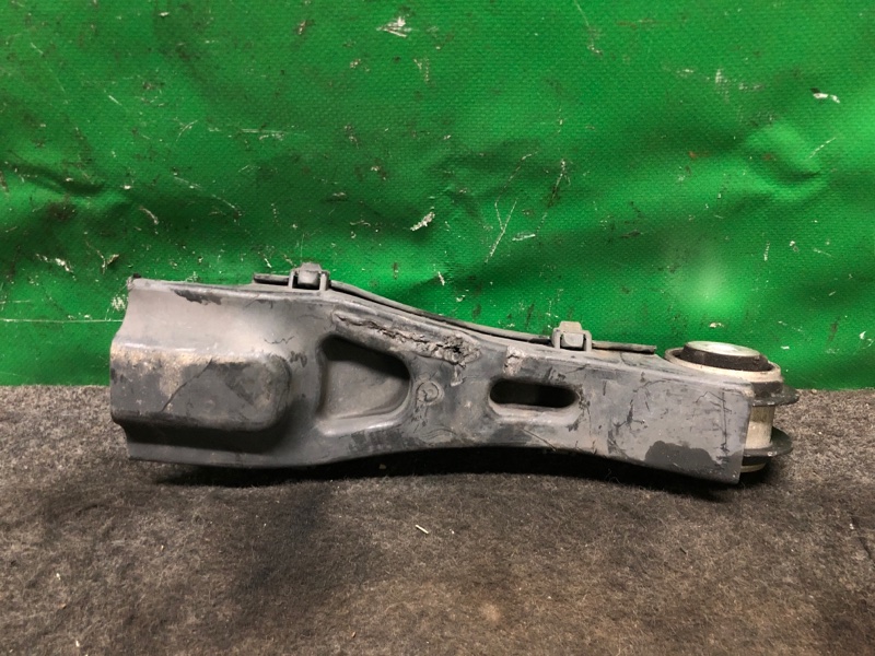 Рычаг задней подвески поперечный нижний задний левый QX30 16-20 2017 Внедорожник 2.0 20PET