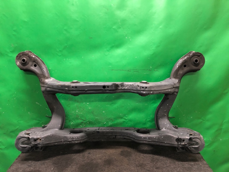 Балка задней подвески задняя QX30 16-20 2017 Внедорожник 2.0 20PET