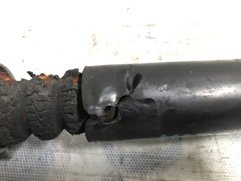 Амортизатор задний 5 CR 05-10 2009 Минивен 2.3 Амортизатор задний 5 CR 05-10 2009 Минивен 2.3