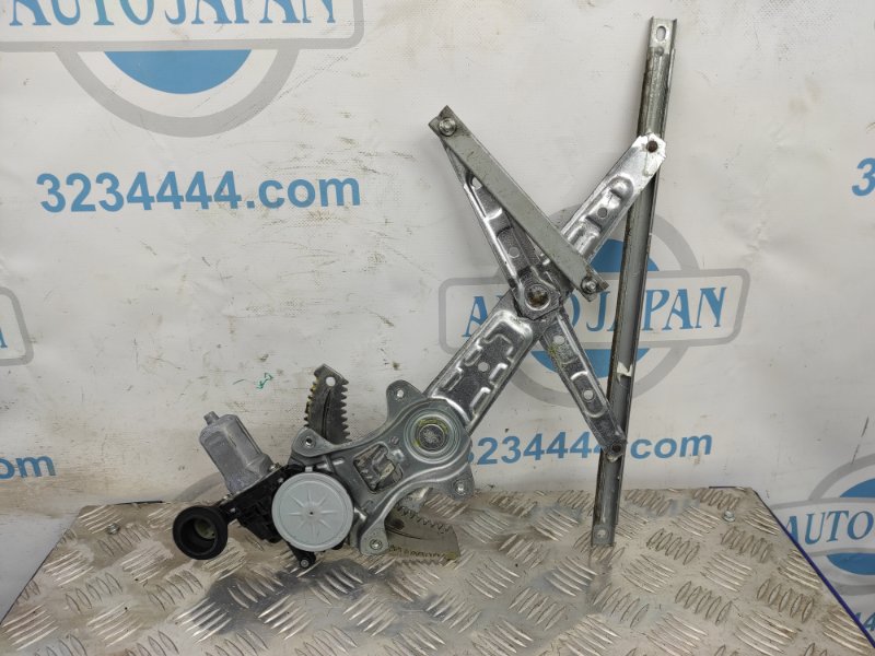 Стеклоподъемник задний правый INFINITI Q50 15-20 Седан 3.0 VR30DDTT