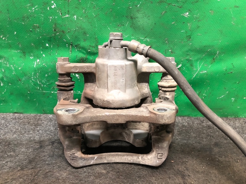 Суппорт тормозной задний левый SIENNA 11-16 2012 GSL30 3.5 2GR-FE Суппорт тормозной задний левый SIENNA 11-16 2012 GSL30 3.5 2GR-FE