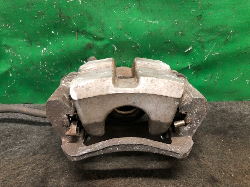 Суппорт тормозной задний левый SIENNA 11-16 2012 GSL30 3.5 2GR-FE Суппорт тормозной задний левый SIENNA 11-16 2012 GSL30 3.5 2GR-FE