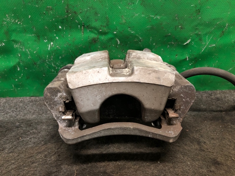 Суппорт тормозной задний правый SIENNA 11-16 2012 GSL30 3.5 2GR-FE Суппорт тормозной задний правый SIENNA 11-16 2012 GSL30 3.5 2GR-FE