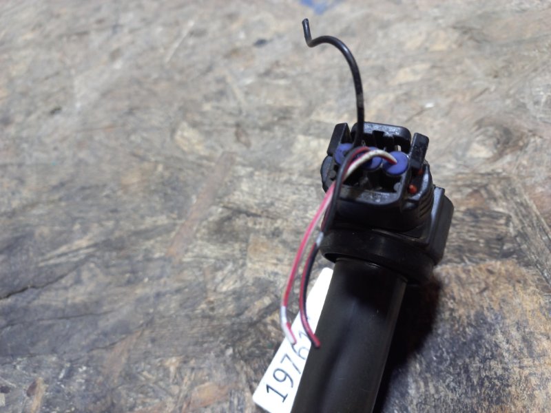 Катушка зажигания MITSUBISHI OUTLANDER XL 05-13 Внедорожник Катушка зажигания MITSUBISHI OUTLANDER XL 05-13 Внедорожник