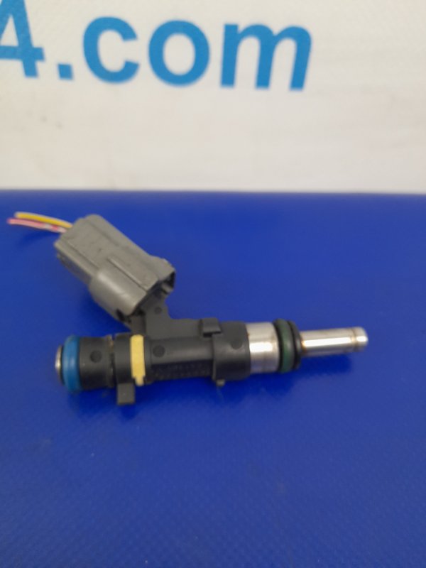 Форсунка топливная MITSUBISHI LANCER X 10 07-15 Седан 2.0 Форсунка топливная MITSUBISHI LANCER X 10 07-15 Седан 2.0