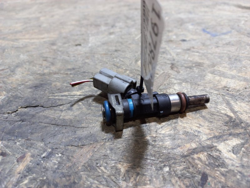 Форсунка топливная MITSUBISHI OUTLANDER XL 05-13 Внедорожник 2.4 4B12 1465A205 Б/У