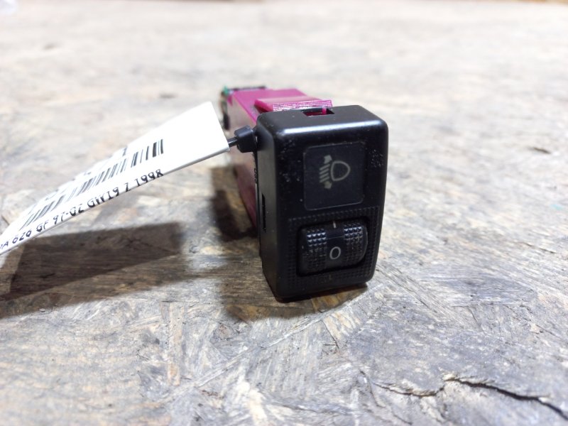 Запчасть кнопка MAZDA 626 GF 97-02 1998 GW19 2 GF3H-66-6F0 Б/У Кнопка MAZDA 626 GF 97-02 1998 GW19 2 GF3H-66-6F0 Б/У