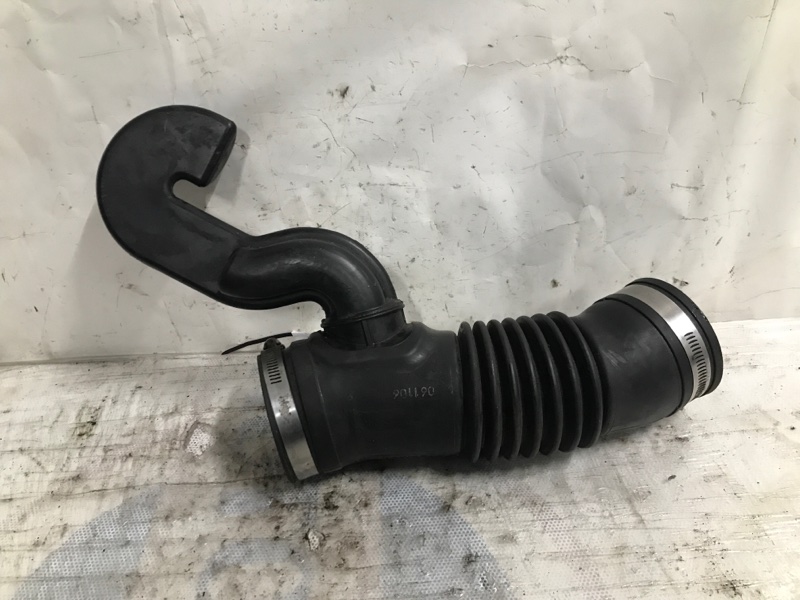 Патрубок воздушного фильтра FORESTER SG 02-07 2007 SG 2.5 EJ253