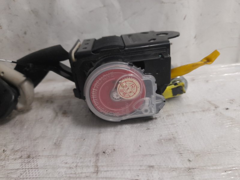 Ремень безопасности правый MAZDA 5 CR 05-10 Минивен 2.3