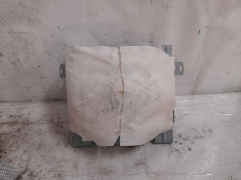 Запчасть подушка безопасности пассажира MAZDA 5 CR 05-10 2009 Минивен 2.3 CC43-57-K50 Б/У Подушка безопасности пассажира MAZDA 5 CR 05-10 2009 Минивен 2.3 CC43-57-K50 Б/У