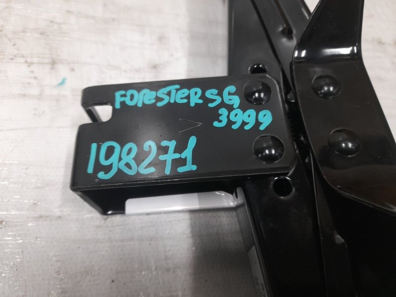 Ящик инструментальный задний левый FORESTER SG 02-07 2007 SG 2.5 EJ253 Ящик инструментальный задний левый FORESTER SG 02-07 2007 SG 2.5 EJ253