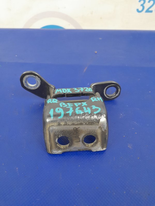 Петля двери верхняя задняя правая ACURA MDX (YD3) 13-21 2014 Внедорожник 3.5 67910-TA5-A02ZZ Б/У