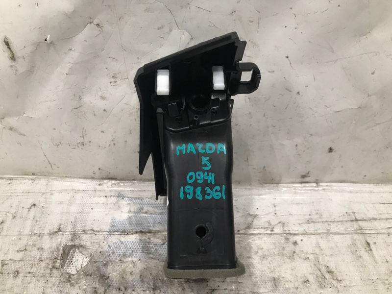 Дефлектор воздушный левый MAZDA 5 CR 05-10 Минивен 2.3 Дефлектор воздушный левый MAZDA 5 CR 05-10 Минивен 2.3