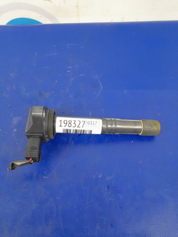 Запчасть катушка зажигания ACURA TLX 14-17 2015 Седан 2.4 30520-5A2-A01 Б/У Катушка зажигания ACURA TLX 14-17 2015 Седан 2.4 30520-5A2-A01 Б/У
