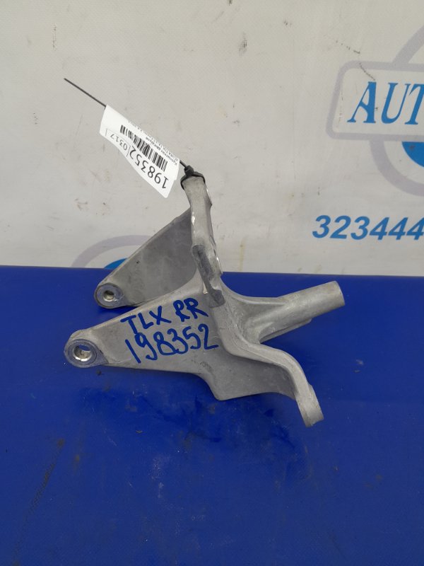 Кронштейн опоры двигателя задний TLX 14-17 2015 Седан 2.4