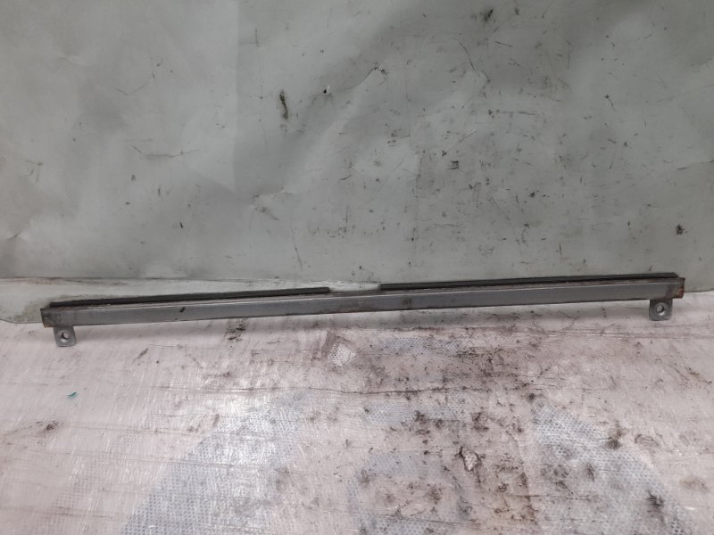 Стекло двери переднее правое SX4 06-13 2008 Седан 2.0 J20A