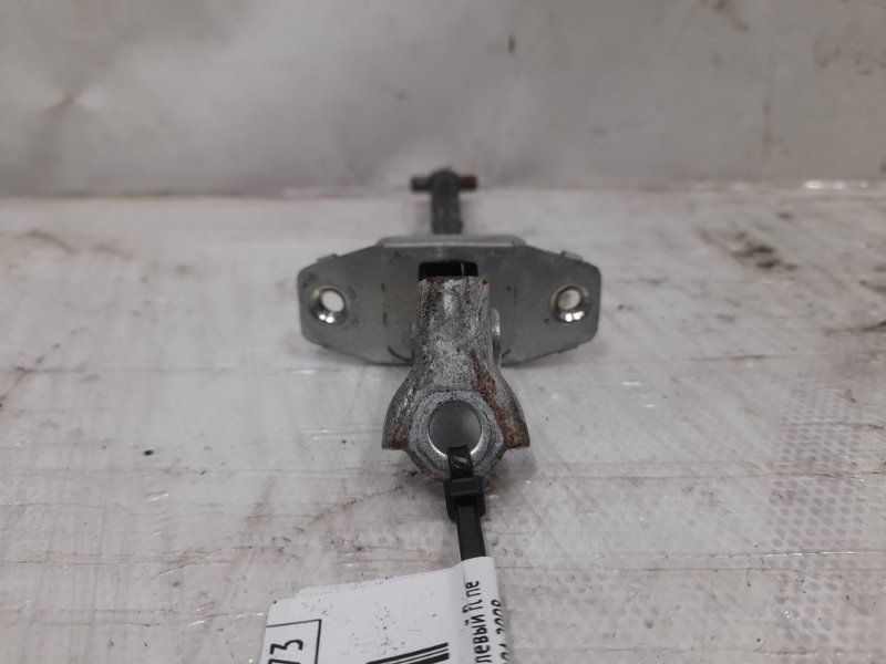 Ограничитель двери передний левый SX4 06-13 2008 Седан 2.0 J20A