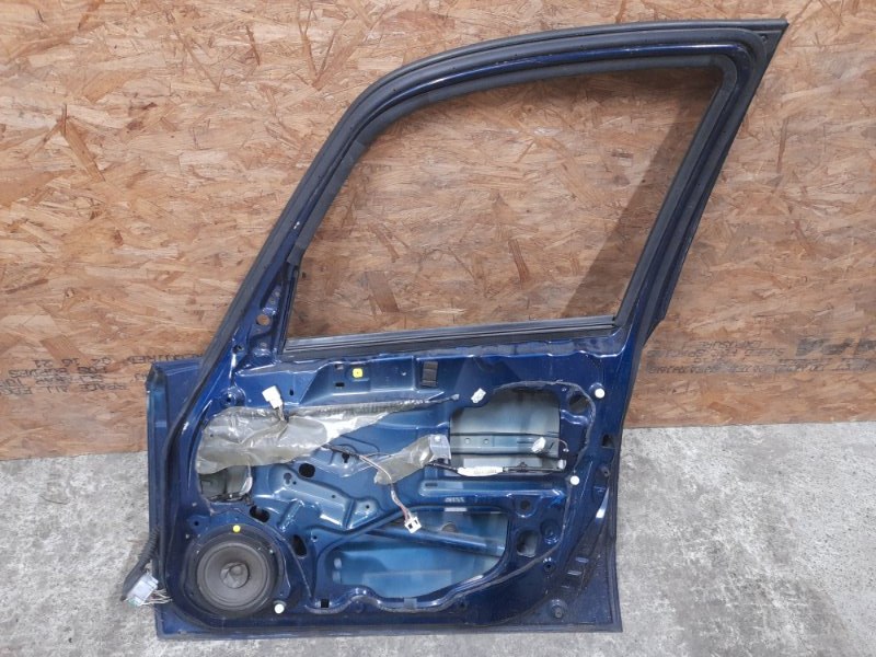 Дверь передняя правая SX4 06-13 2008 Седан 2.0 J20A