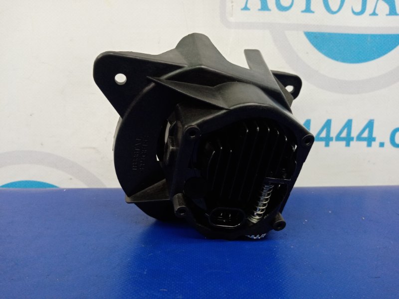 Противотуманная фара левая TOYOTA SEQUOIA 17 -