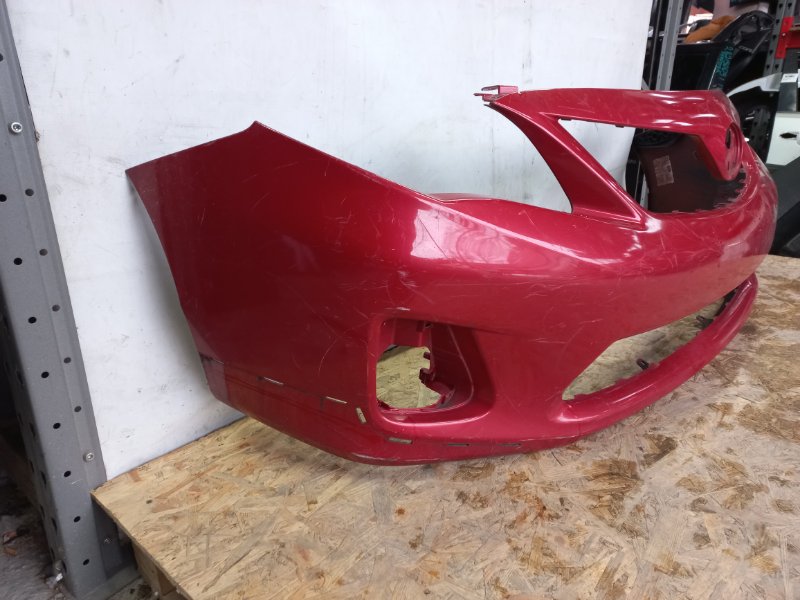 Бампер передний COROLLA 150 06-13 Седан