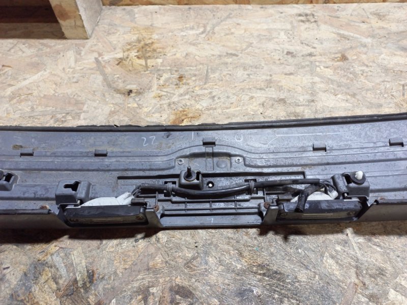 Панель подсветки номера FORESTER SG 02-07 2007 Внедорожник 2.5 EJ253