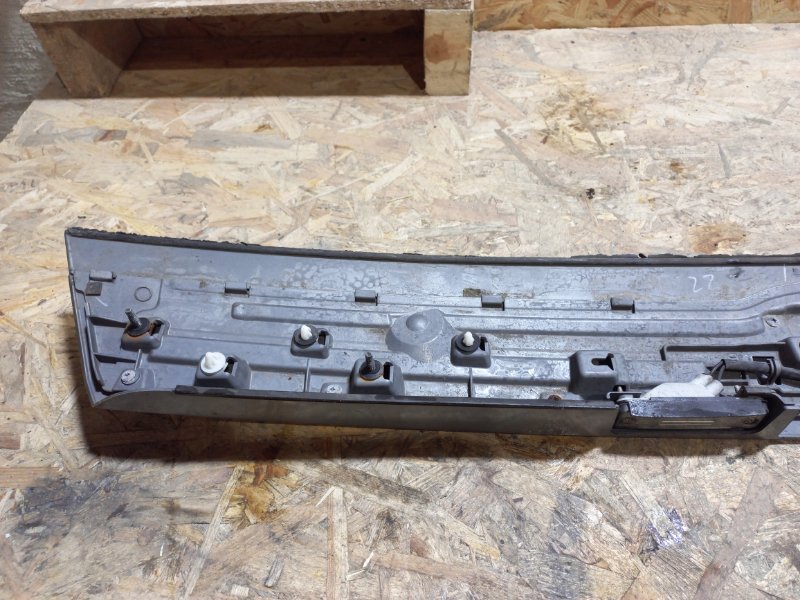 Панель подсветки номера FORESTER SG 02-07 2007 Внедорожник 2.5 EJ253