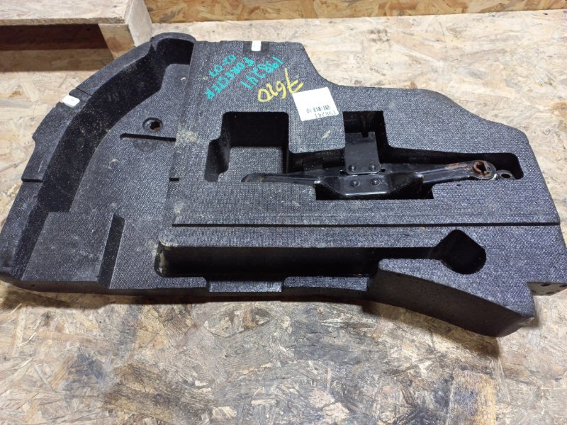 Домкрат SUBARU FORESTER SG 02-07 Внедорожник 2.5 EJ253