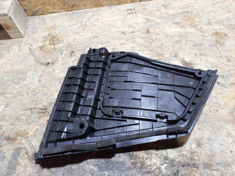 Пластик подкапотного отсека левый Q50 15-20 2017 Седан 3.0 VR30DDTT