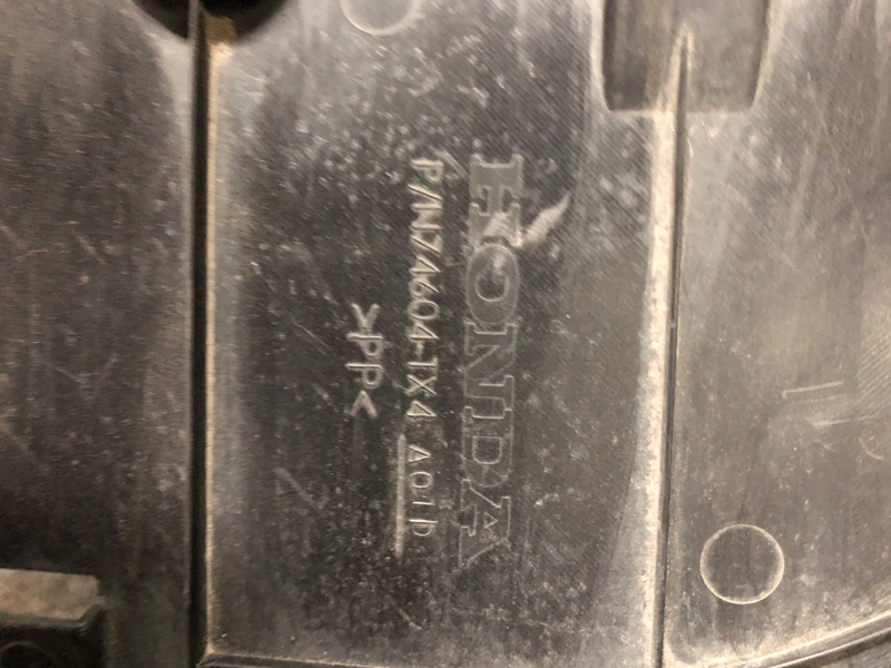 Защита днища передняя правая ACURA RDX 12-19