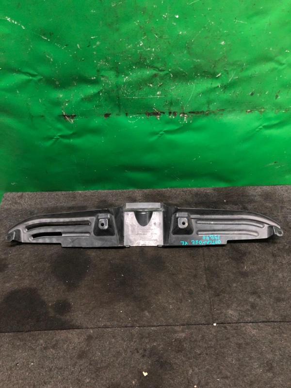 Накладка замка капота OUTLANDER XL 05-13 2006 Внедорожник 3.0 Накладка замка капота OUTLANDER XL 05-13 2006 Внедорожник 3.0