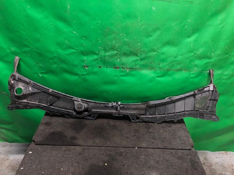 Пластик под лобовое стекло / Жабо G25/G35/G37/Q40 06-14 2007 Седан 3.5 VQ35HR