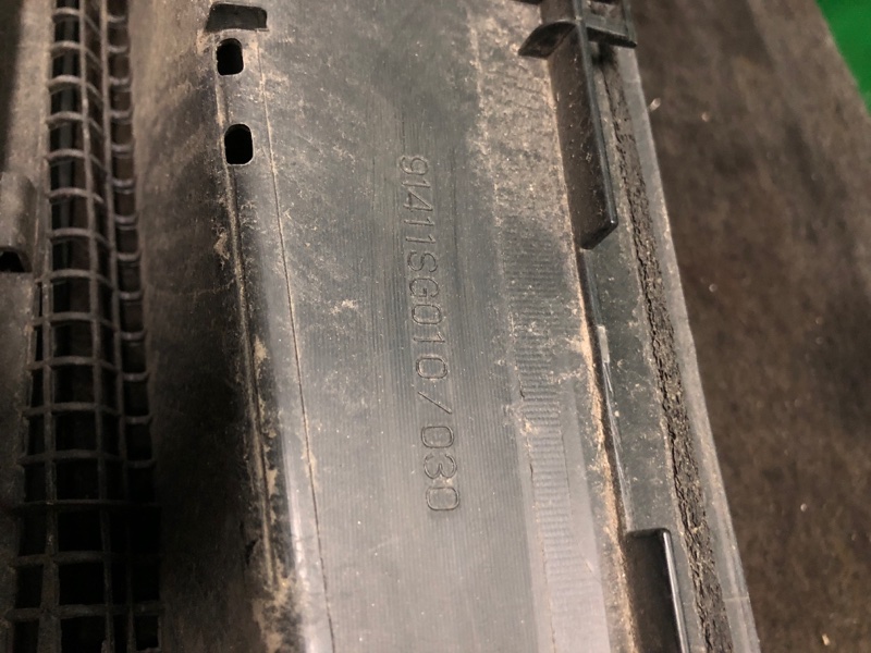 Пластик под лобовое стекло / Жабо SUBARU FORESTER 12-19 Внедорожник 2.5