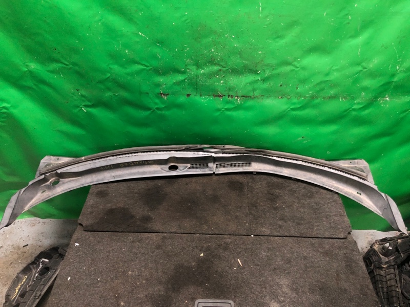 Пластик под лобовое стекло / Жабо MITSUBISHI OUTLANDER XL 05-13 2007 Внедорожник 3.0 7405A113 Б/У