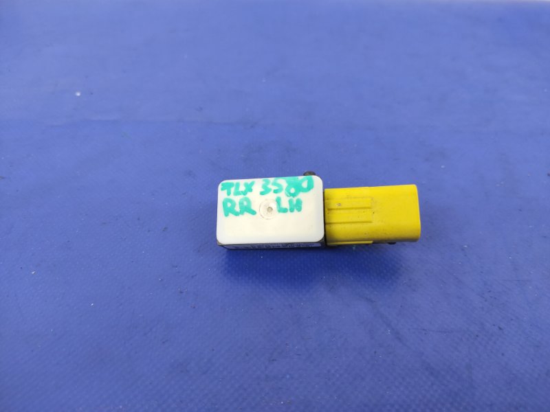 Запчасть датчик удара задний левый ACURA TLX 14-17 2017 Седан 2.4 77970-T5A-N01 Б/У Датчик удара задний левый ACURA TLX 14-17 2017 Седан 2.4 77970-T5A-N01 Б/У