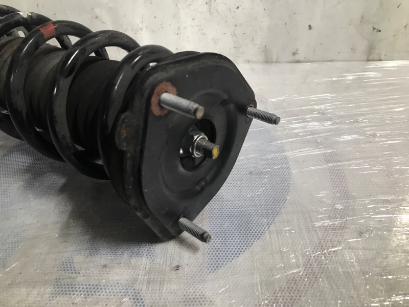 Амортизатор задний Q50 15-20 2017 Седан 3.0 VR30DDTT