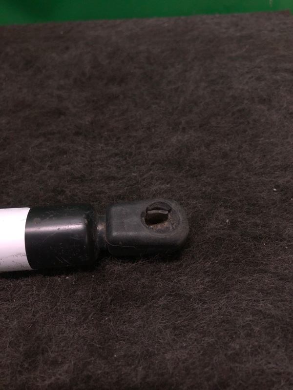 Амортизатор крышки багажника правый ACURA MDX (YD2) 06-13