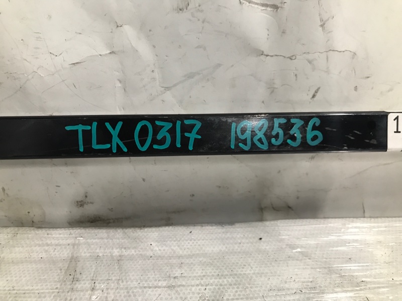 Распорка кузова TLX 14-17 2015 Седан 2.4