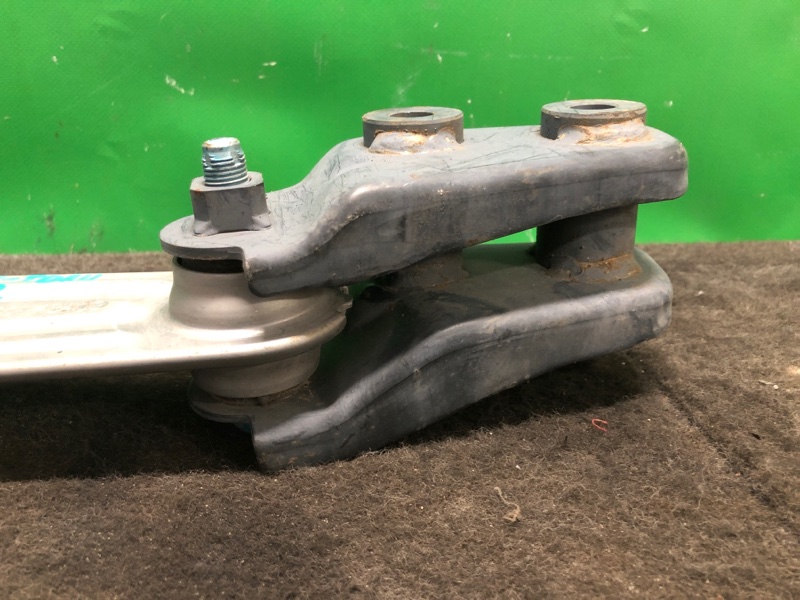 Подушка двигателя задняя X-TRAIL/ROGUE T32 13-20