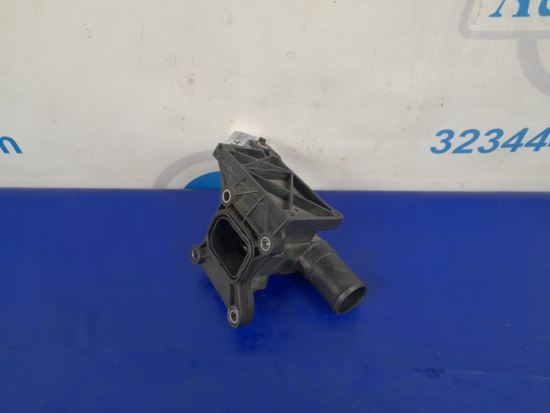 Фланец системы охлаждения MAZDA 6 GH 07-12 GH 2.5