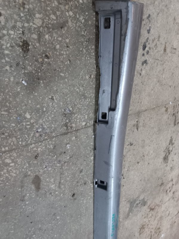 Накладка порога наружная правая FORESTER SG 02-07 2007 Внедорожник 2.5 EJ253