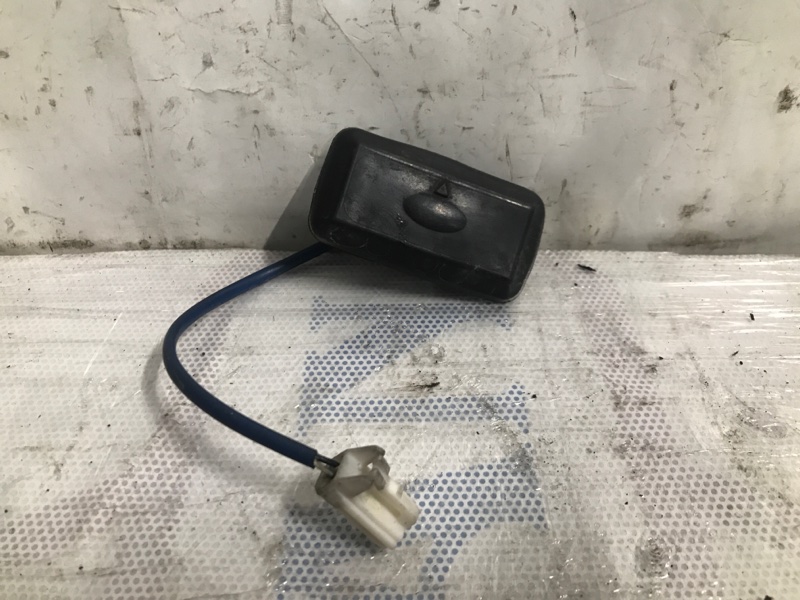 Кнопка открывания багажника наружная KIA OPTIMA TF 11-16 81260-2G000 Б/У