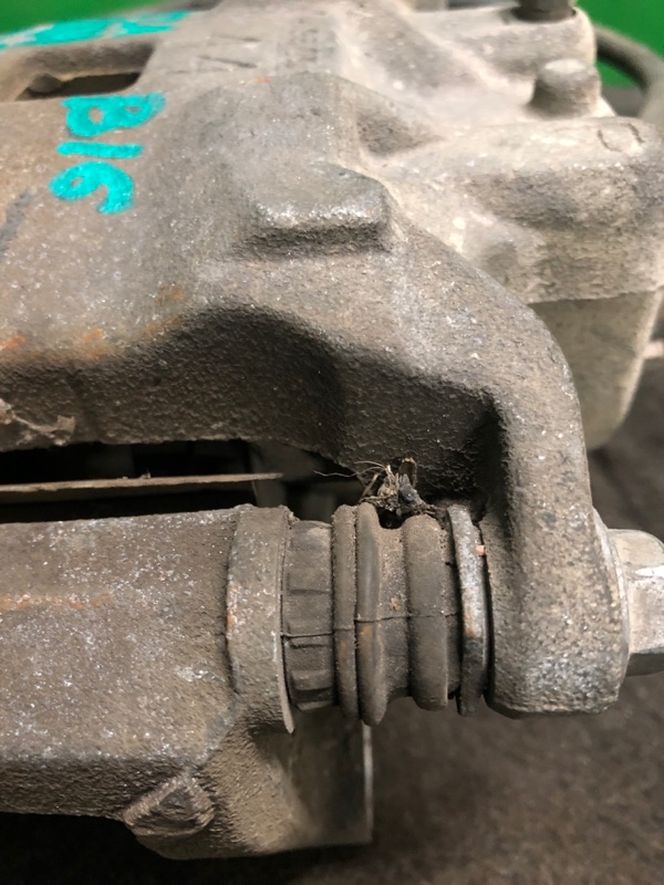 Суппорт тормозной передний правый NISSAN SENTRA (B16) 06–12 Суппорт тормозной передний правый NISSAN SENTRA (B16) 06–12