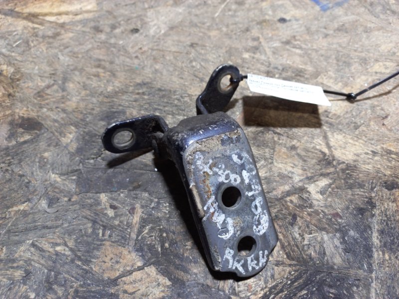 Петля двери нижняя задняя правая LEXUS RX300/330/350/400 03-09 68770-60030 Б/У