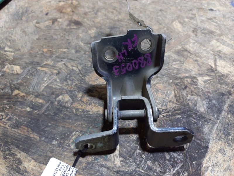 Петля двери нижняя передняя левая SX4 06-13 2011 Хетчбек 2.0 Петля двери нижняя передняя левая SX4 06-13 2011 Хетчбек 2.0