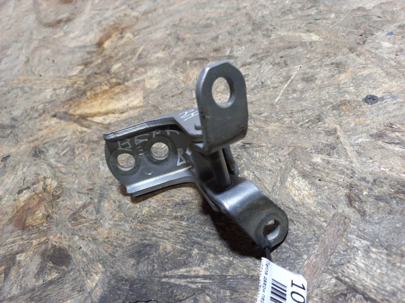 Петля двери верхняя передняя правая NISSAN ALTIMA L32 07-12 Седан 2.5 Петля двери верхняя передняя правая NISSAN ALTIMA L32 07-12 Седан 2.5