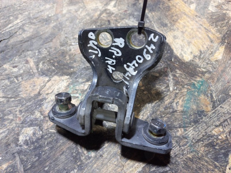 Петля двери верхняя задняя правая MITSUBISHI OUTLANDER 03-07 2004 Внедорожник 2.4 MR302270 Б/У