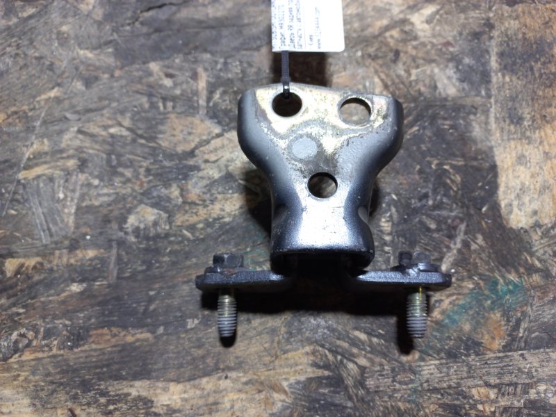 Петля двери верхняя задняя правая OUTLANDER 03-07 2004 Внедорожник 2.4