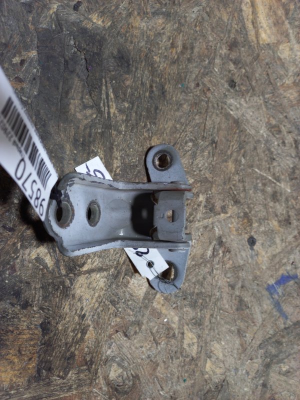 Запчасть петля двери нижняя передняя правая HYUNDAI SONATA YF 10-14 79320-2E000 Б/У Петля двери нижняя передняя правая HYUNDAI SONATA YF 10-14 79320-2E000 Б/У