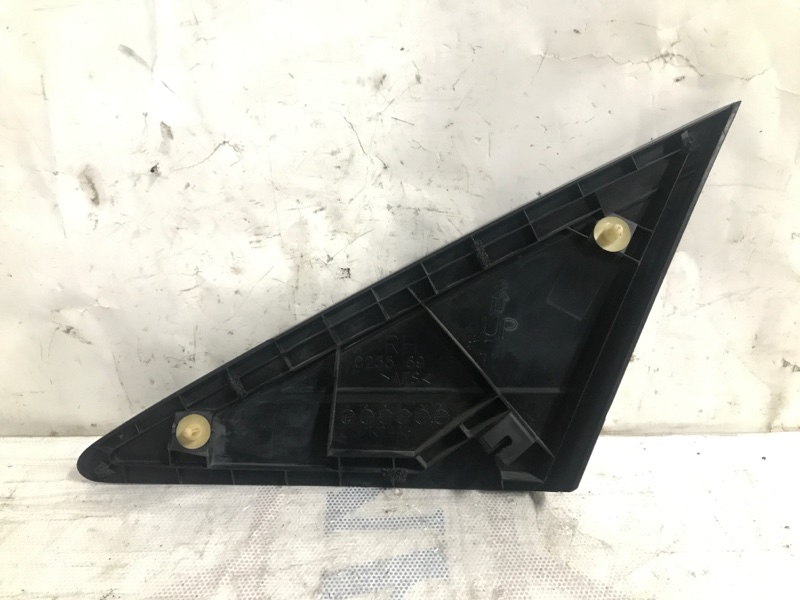 Накладка крыла правая 5 CR 05-10 2009 Минивен 2.3